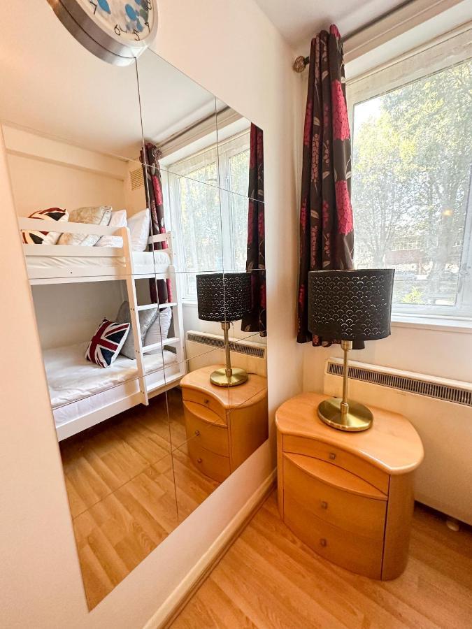 Апартаменты 36 O'Leary Square Лондон Экстерьер фото